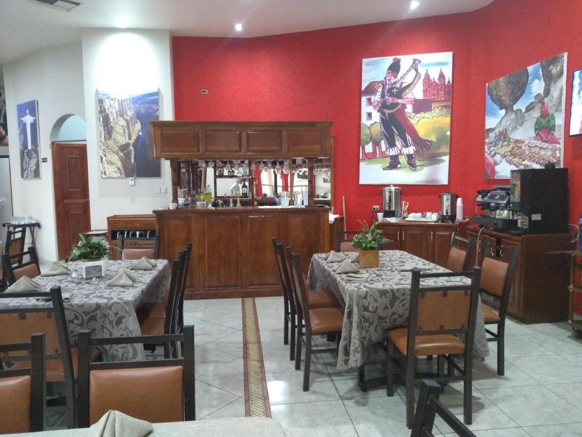 Hotel Jimenez Plaza Luaran gambar