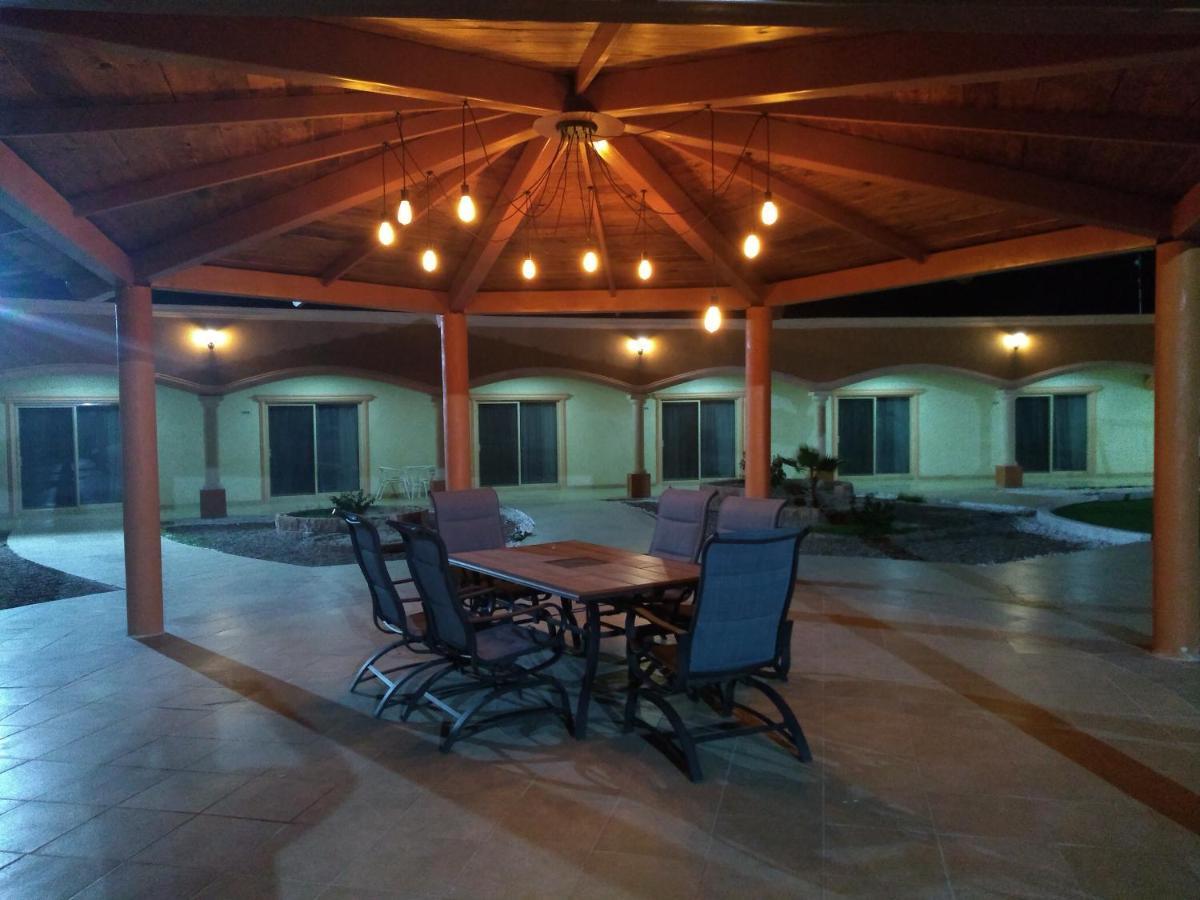 Hotel Jimenez Plaza Luaran gambar